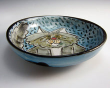 Load image into Gallery viewer, Grey and White Maine Coon Cat Feeding Dish
